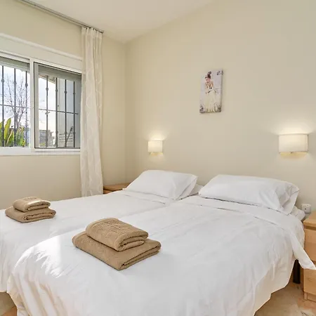 Apartment Poolside Nerja