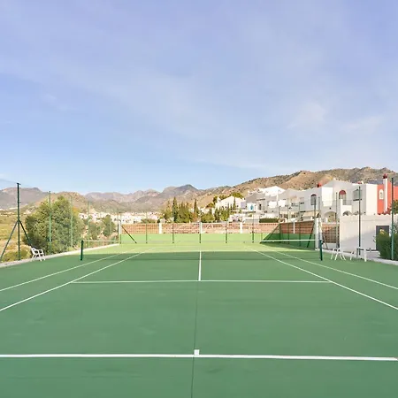 Poolside Apartment Nerja