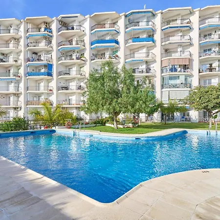 Apartment Poolside