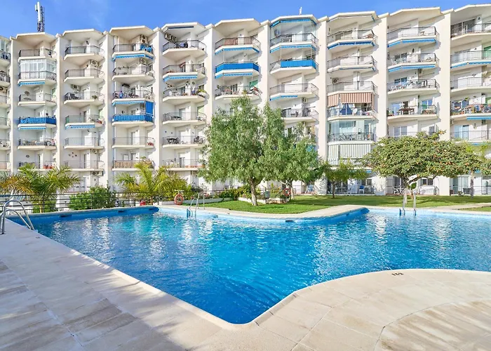 Apartment Poolside