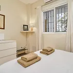 Apartamento Poolside